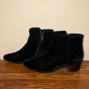 Joie Fenella Black Velvet Ankle Boots Size 6.5